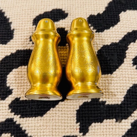 F18-Vintage Gold Pickard Salt and Pepper Shaker Set - Picture 1 of 7